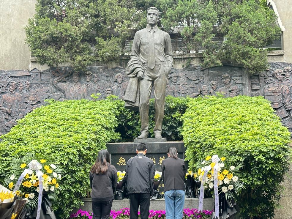 市博源国际公司开展“博源国际节日·清明——忆清明祭英烈”主题党日活动