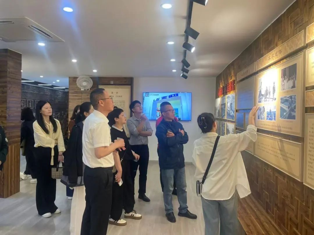 【博源国际风采】市博源国际公司下属企业联合开展“沿着足迹学思想悟伟力”主题党日暨现场学习活动
